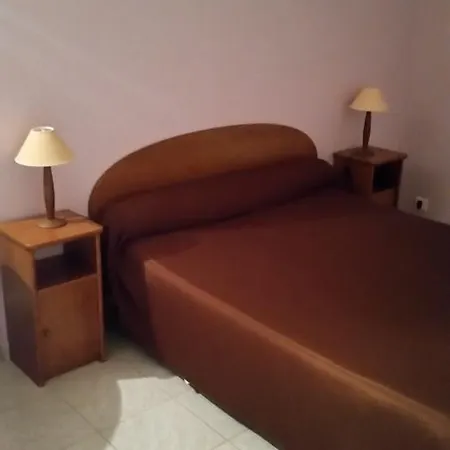 מלון Des Colonnes La Force (Dordogne)