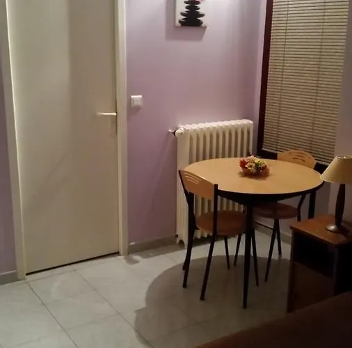 Des Colonnes Hotel 2*