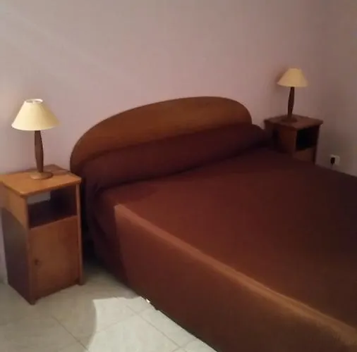 Hotel Des Colonnes La Force (Dordogne)